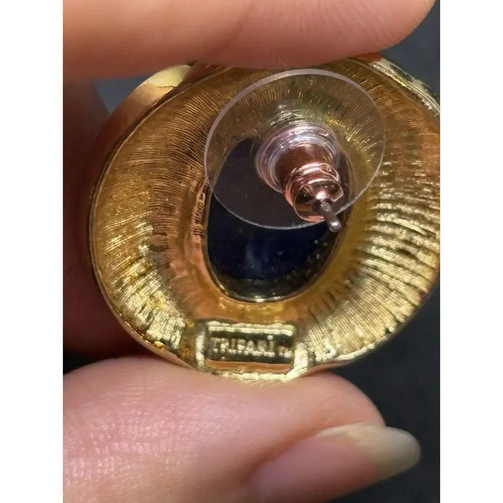 Vintage Trifari Gold Tone Blue Faux Lapis Cabochon Clip Earrings Brushed Swirl